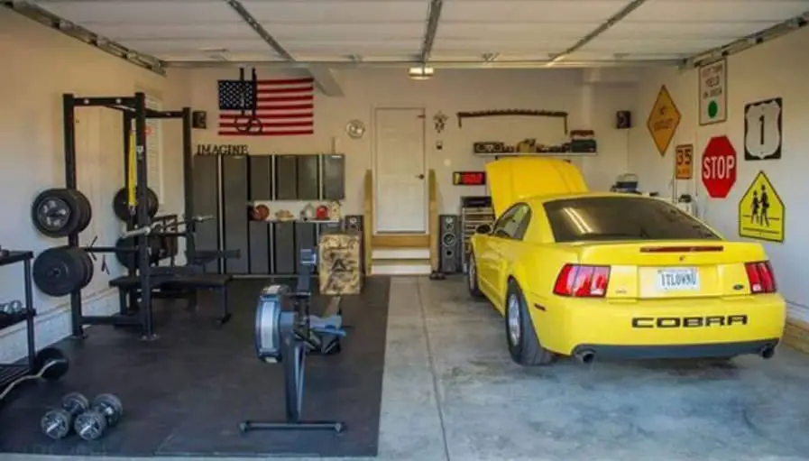 half garage gym ideas: Easy to set up